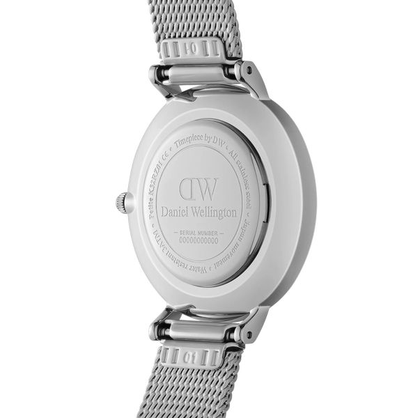 daniel wellington - petite roman numerals sterling