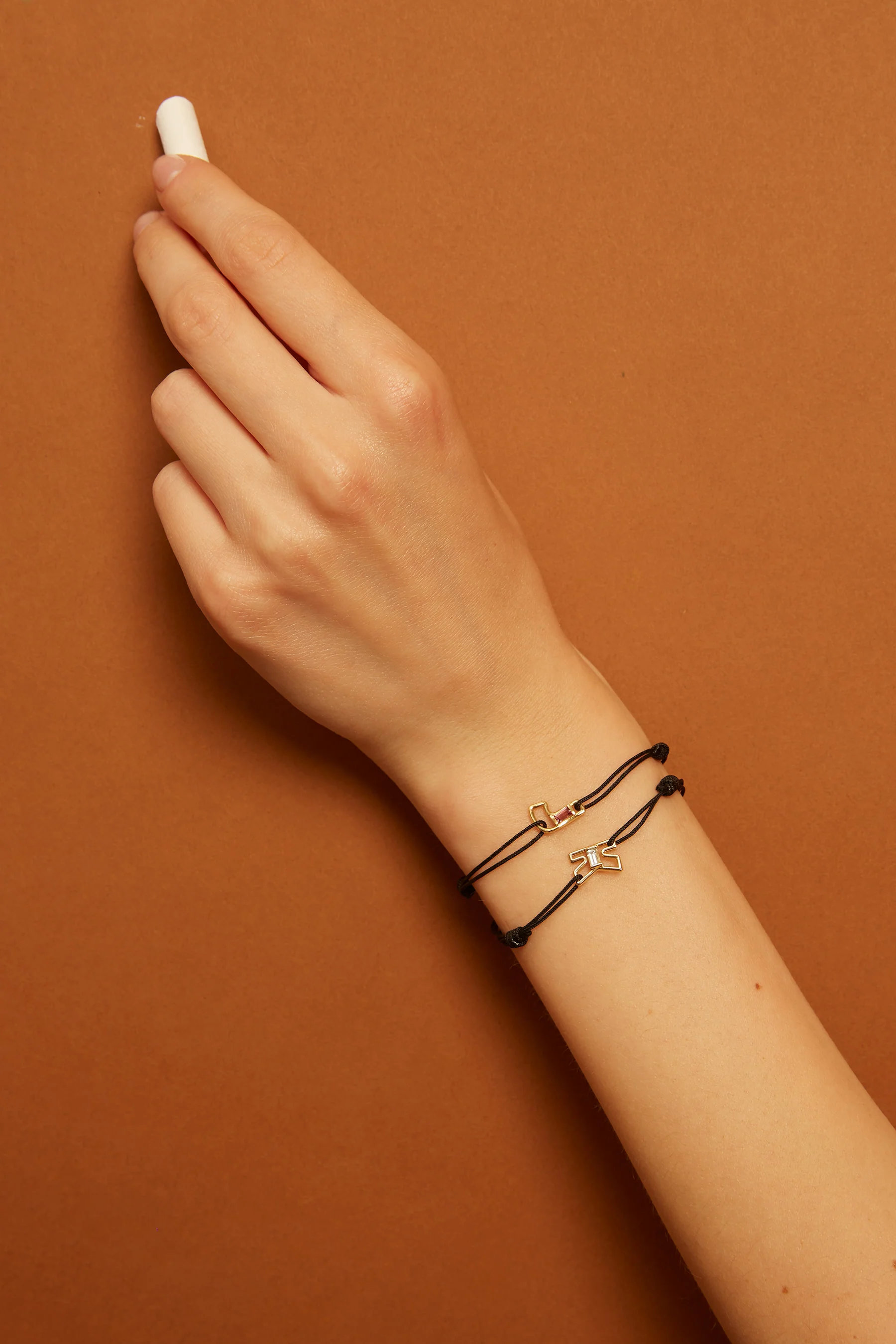 letra j tormalina bracciale cordino