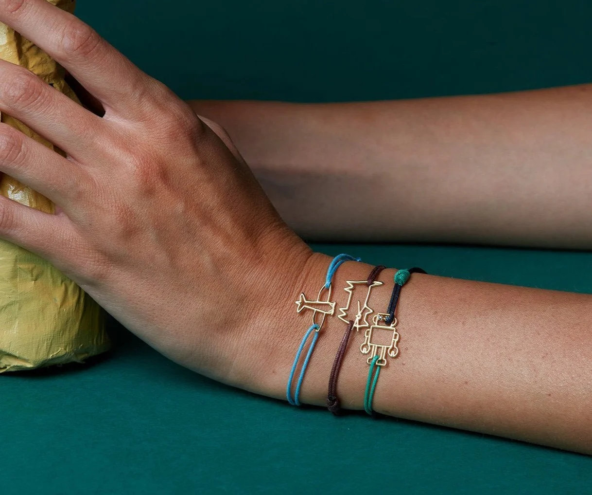 gato bracciale cordino